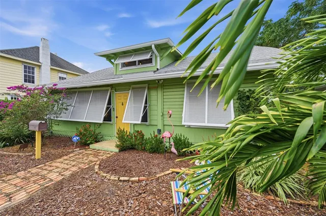 $6,200 | 117 South Palmway, Lake Worth Beach, FL 33460