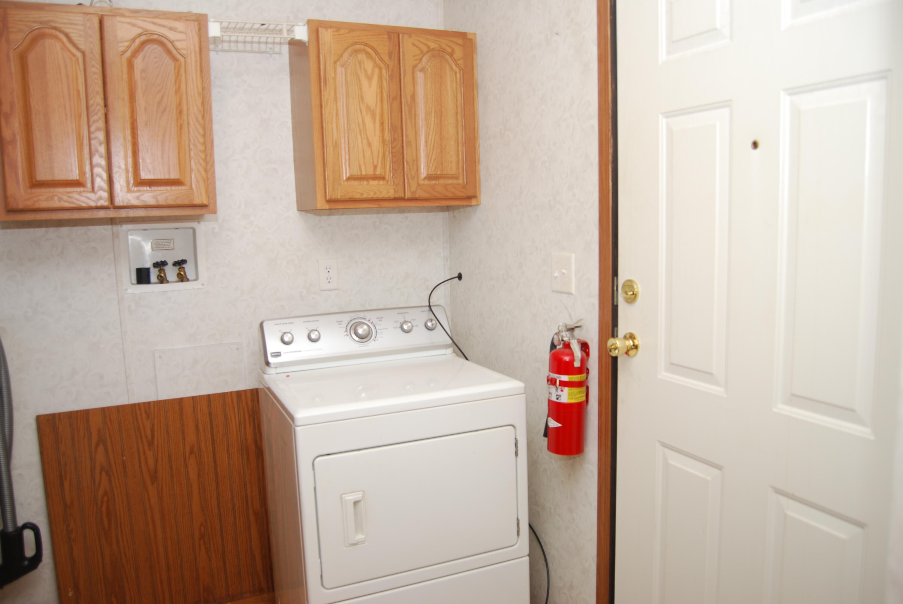 N11490 Nelson Road Athelstane, WI 54177 - Photo 12 of 39 Main level Laundry