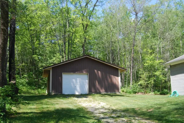 $225,000 | N11490 Nelson Road, Athelstane, WI 54177