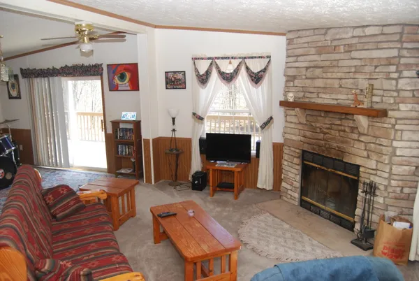 $225,000 | N11490 Nelson Road, Athelstane, WI 54177