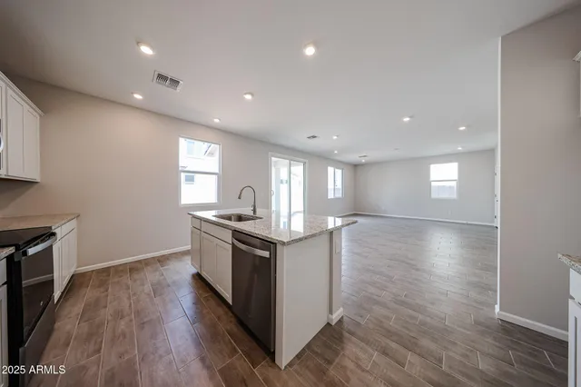 $394,990 | 2742 East Dutchmans Trail, Apache Junction, AZ 85119