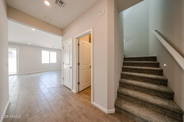 $394,990 | 2742 East Dutchmans Trail, Apache Junction, AZ 85119