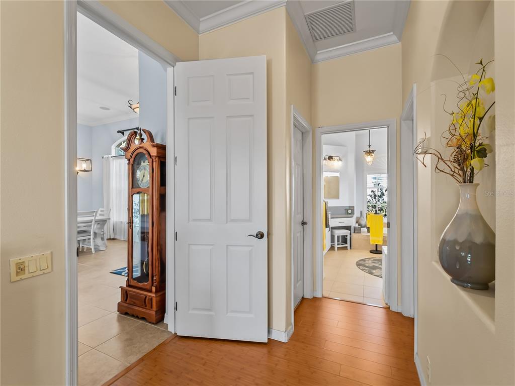 918 Chickadee Drive Venice, FL 34285 - Photo 19 of 85