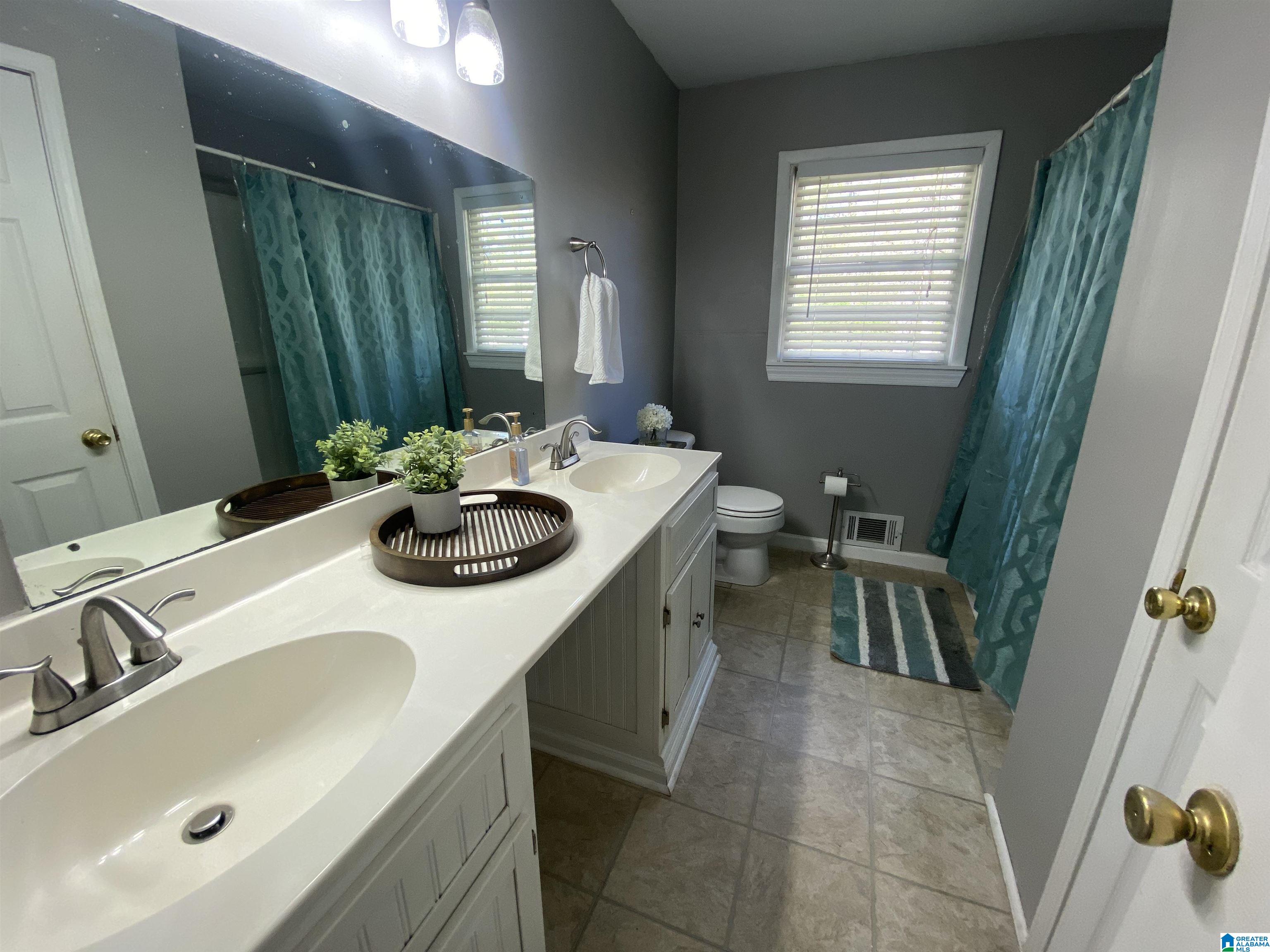 64 Pineview Street Sumiton, AL 35148 - Photo 9 of 18