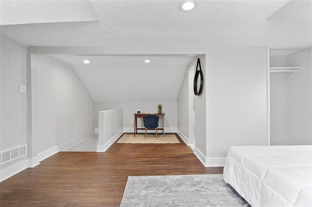 210 Friday Road Pittsburgh, PA 15209 - Photo 12 of 25 Gallery Image 12