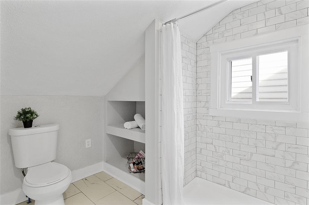 210 Friday Road Pittsburgh, PA 15209 - Photo 14 of 25 Gallery Image 14