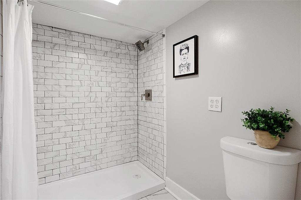 210 Friday Road Pittsburgh, PA 15209 - Photo 18 of 25 Gallery Image 18