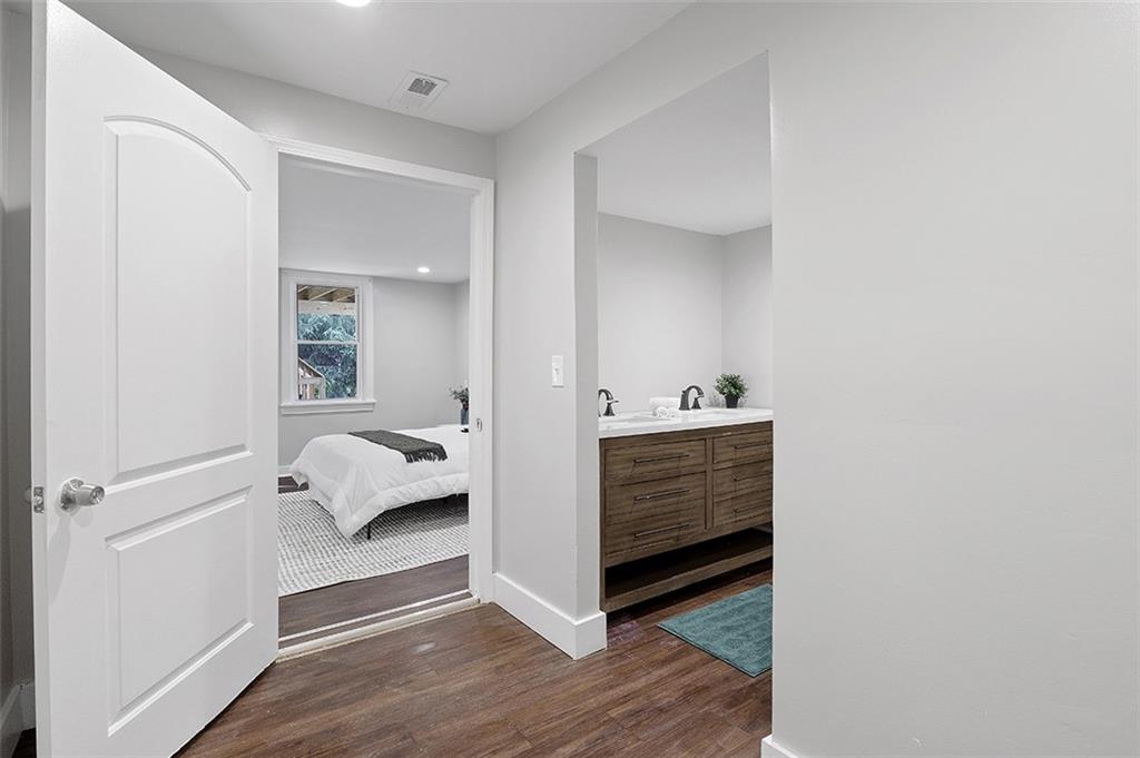 210 Friday Road Pittsburgh, PA 15209 - Photo 19 of 25 Gallery Image 19