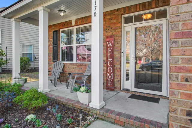 $409,500 | 170 Willow Bend Lane, Summerville, SC 29485