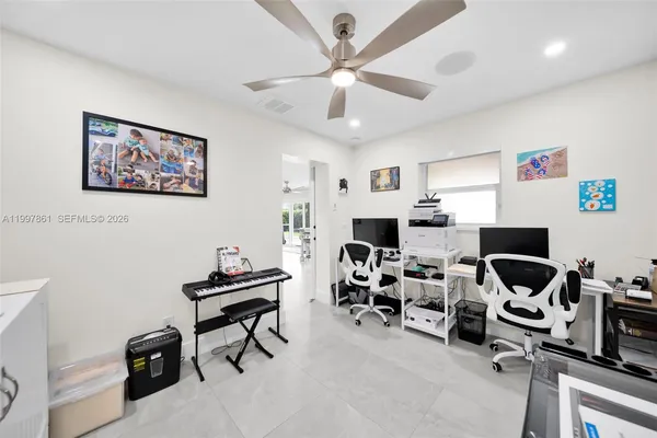$690,000 | 1574 Ricardo Avenue, Fort Myers, FL 33901