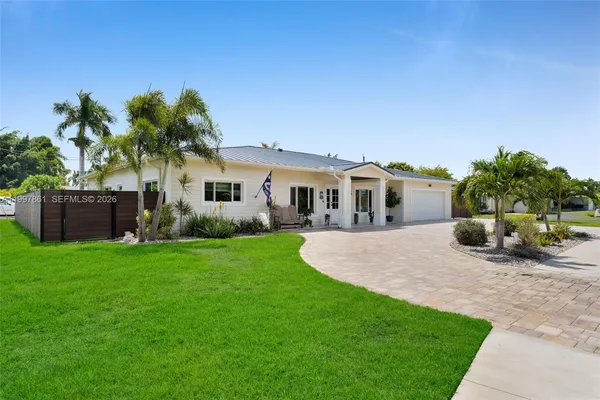 $690,000 | 1574 Ricardo Avenue, Fort Myers, FL 33901