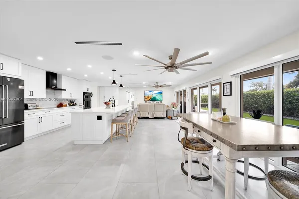 $690,000 | 1574 Ricardo Avenue, Fort Myers, FL 33901