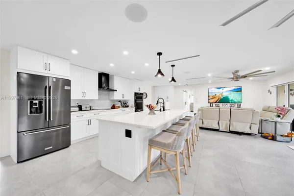 $690,000 | 1574 Ricardo Avenue, Fort Myers, FL 33901