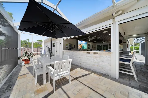 $690,000 | 1574 Ricardo Avenue, Fort Myers, FL 33901