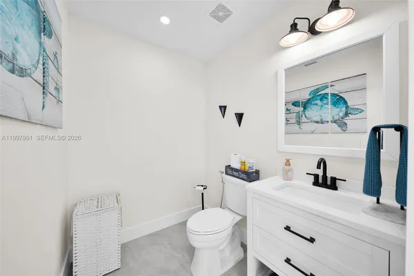 $690,000 | 1574 Ricardo Avenue, Fort Myers, FL 33901