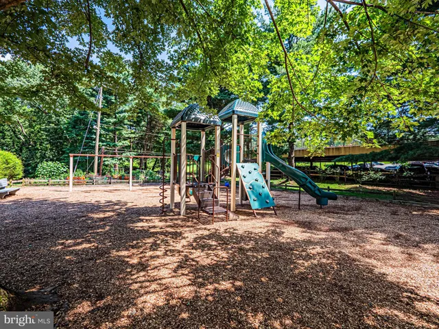 a view of outdoor space garden and deck
