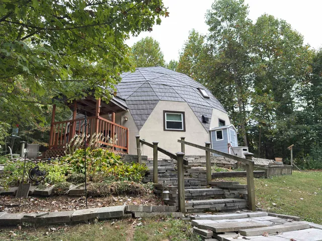 $520,900 | 8134 Rockport Road, Bloomington, IN 47403