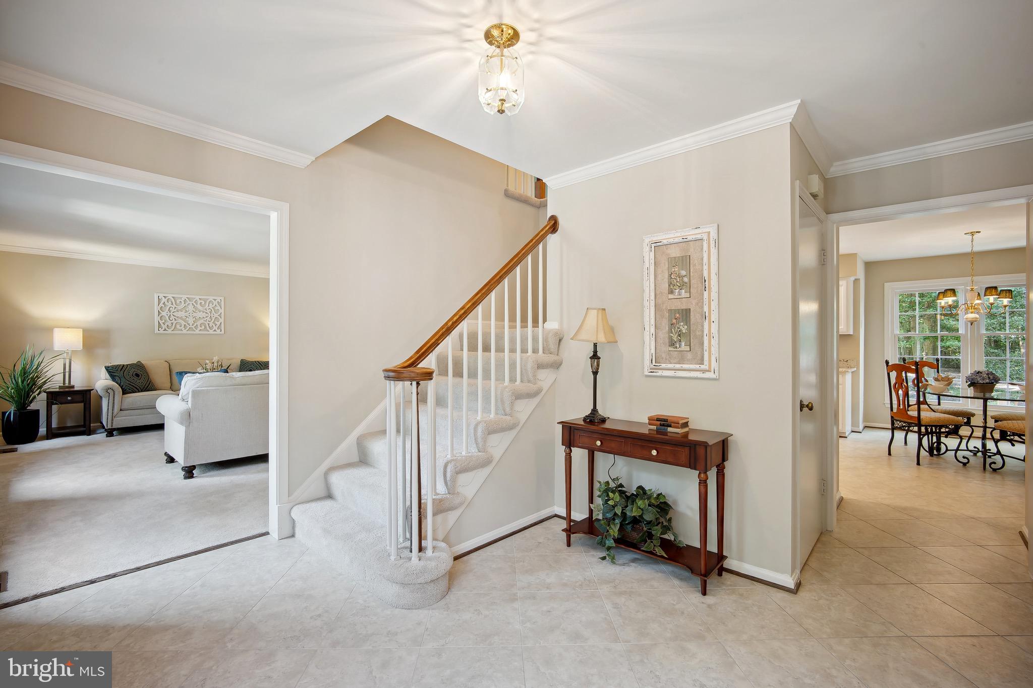 9809 Natick Road Burke, VA 22015 - Photo 26 of 48 Large foyer entrance