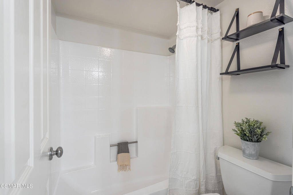 1231 Lost Point Lane Oxnard, CA 93030 - Photo 21 of 29