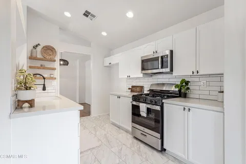 $715,000 | 1231 Lost Point Lane, Oxnard, CA 93030