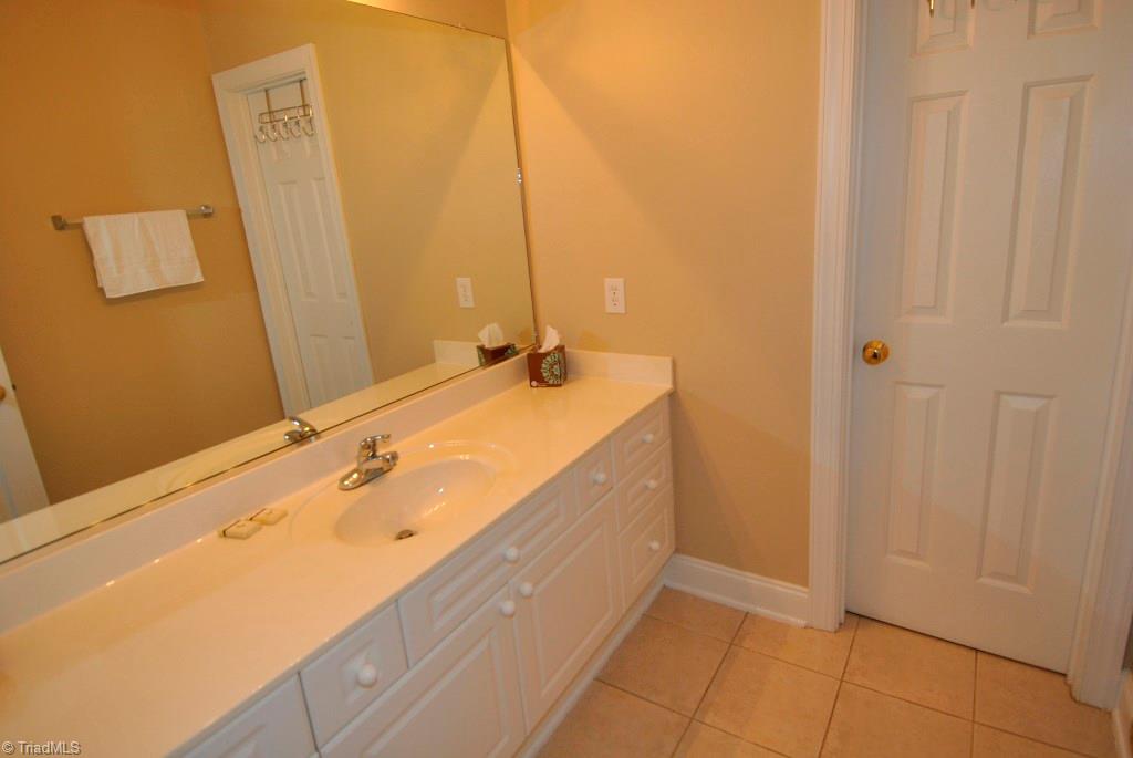 3603 Hunting Ridge Drive High Point, NC 27265 - Photo 12 of 21 Gallery Image 12