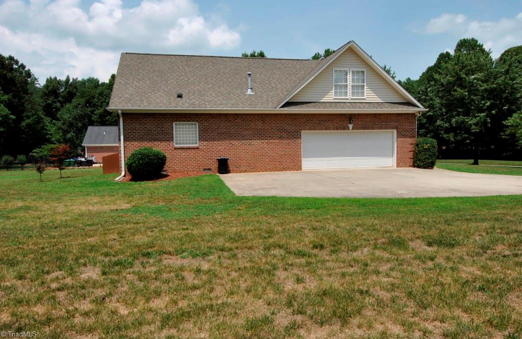 3603 Hunting Ridge Drive High Point, NC 27265 - Photo 20 of 21 Gallery Image 20