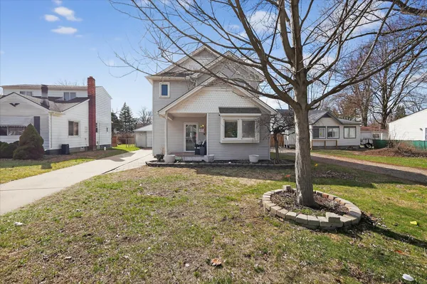 $255,000 | 8915 Deering Street, Livonia, MI 48150