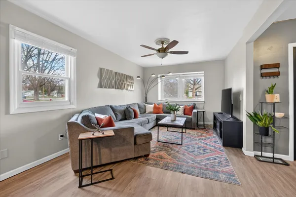 $254,000 | 8915 Deering Street, Livonia, MI 48150