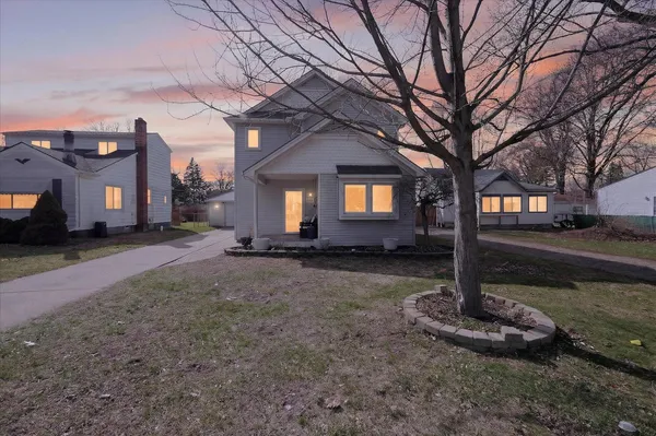 $254,000 | 8915 Deering Street, Livonia, MI 48150