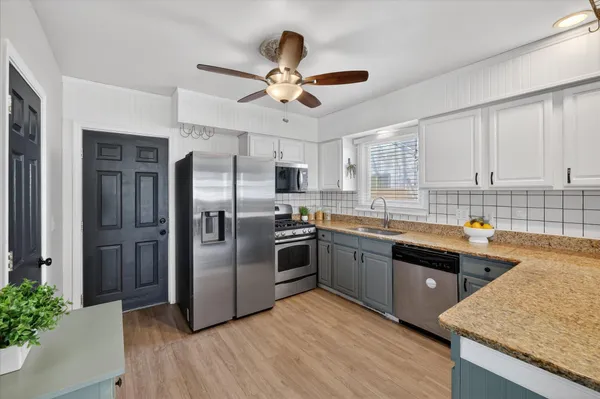 $254,000 | 8915 Deering Street, Livonia, MI 48150