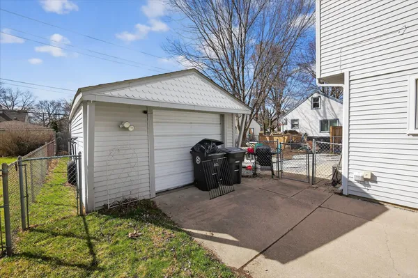 $254,000 | 8915 Deering Street, Livonia, MI 48150