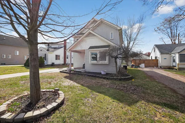 $254,000 | 8915 Deering Street, Livonia, MI 48150