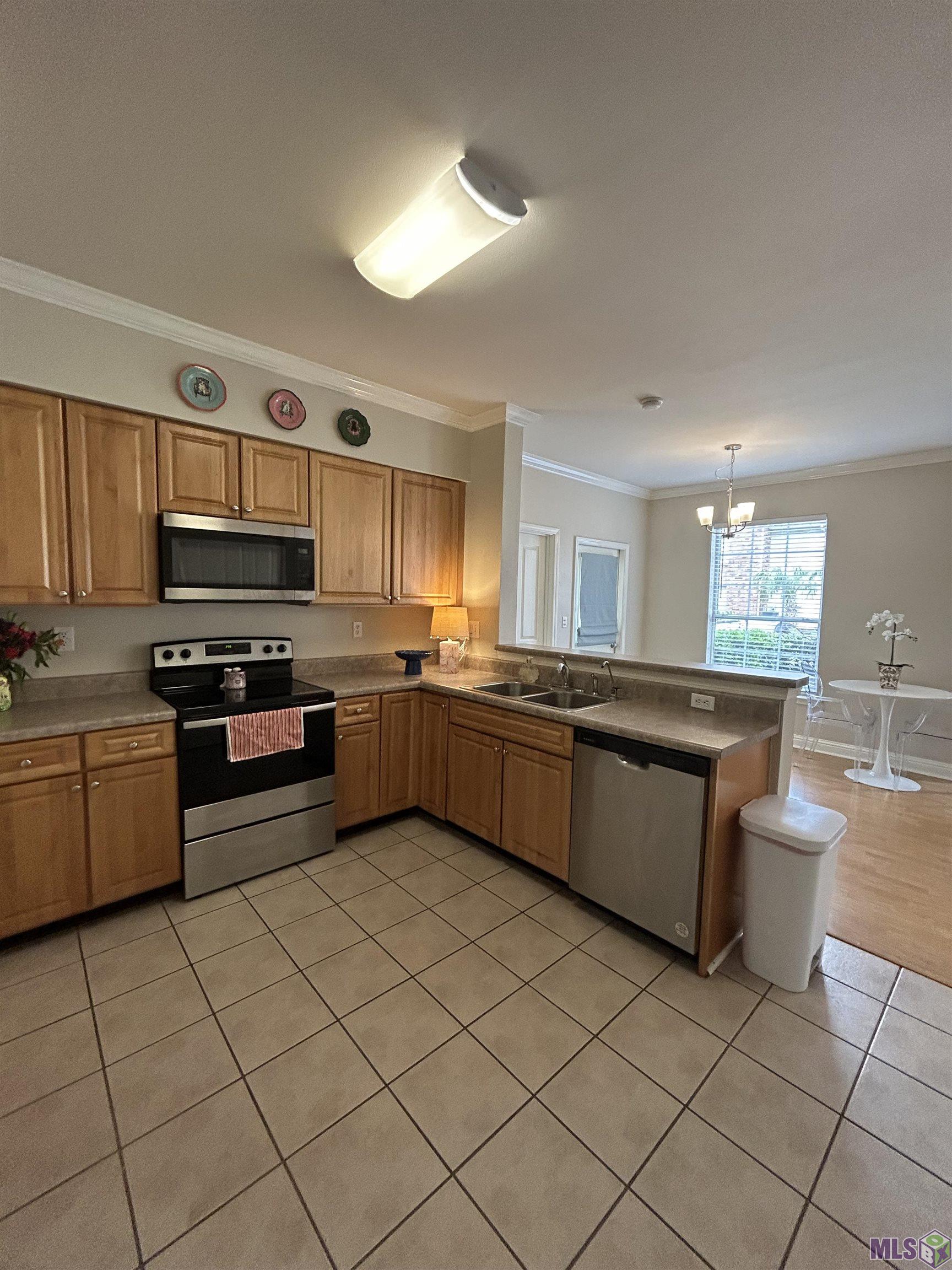 4441 Burbank Drive, Unit 103 Baton Rouge, LA 70820 - Photo 4 of 12
