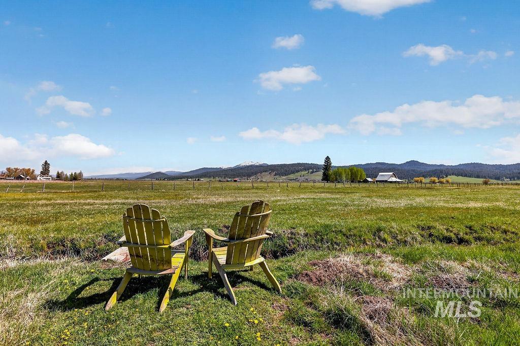 13100 Farm To Market Road Donnelly, ID 83615 - Photo 8 of 50