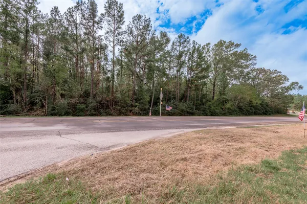 $707,850 | Na Na Us-190 Street, Onalaska, TX 77360