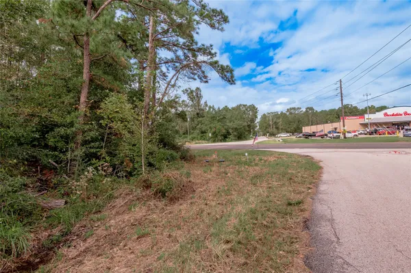 $707,850 | Na Na Us-190 Street, Onalaska, TX 77360