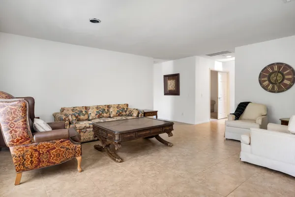 $3,900 | 75951 Kimberly Lane, Palm Desert, CA 92211