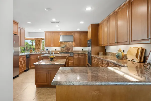 $3,900 | 75951 Kimberly Lane, Palm Desert, CA 92211