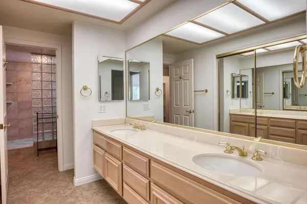 $3,900 | 75951 Kimberly Lane, Palm Desert, CA 92211