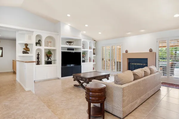 $3,900 | 75951 Kimberly Lane, Palm Desert, CA 92211