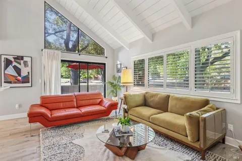 $725,000 | 106 Indian Way, Novato, CA 94949