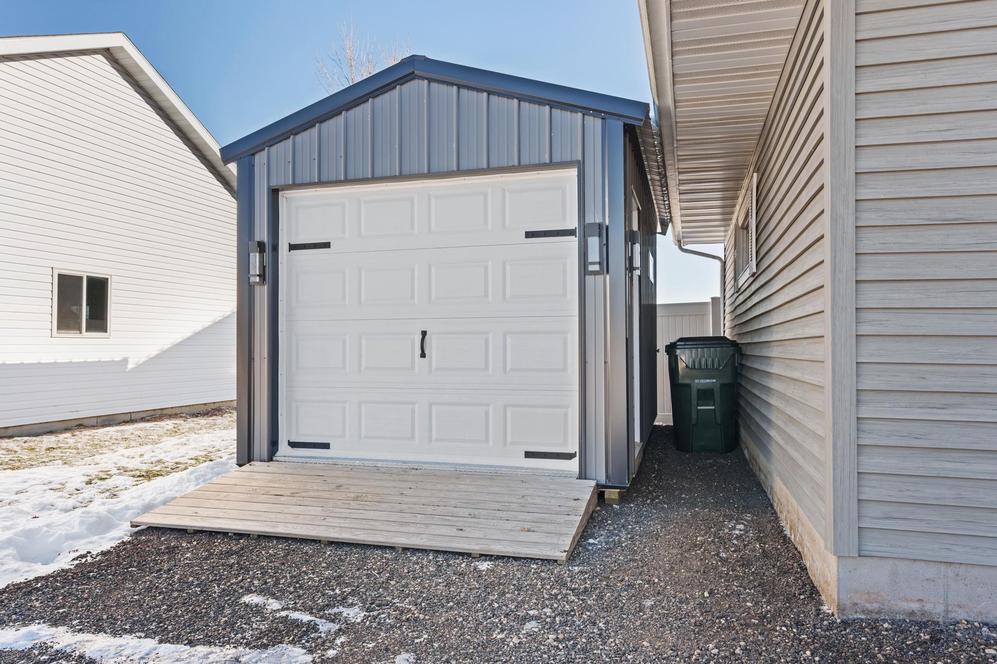 531 Midway Drive Reedsburg, WI 53959 - Photo 3 of 58