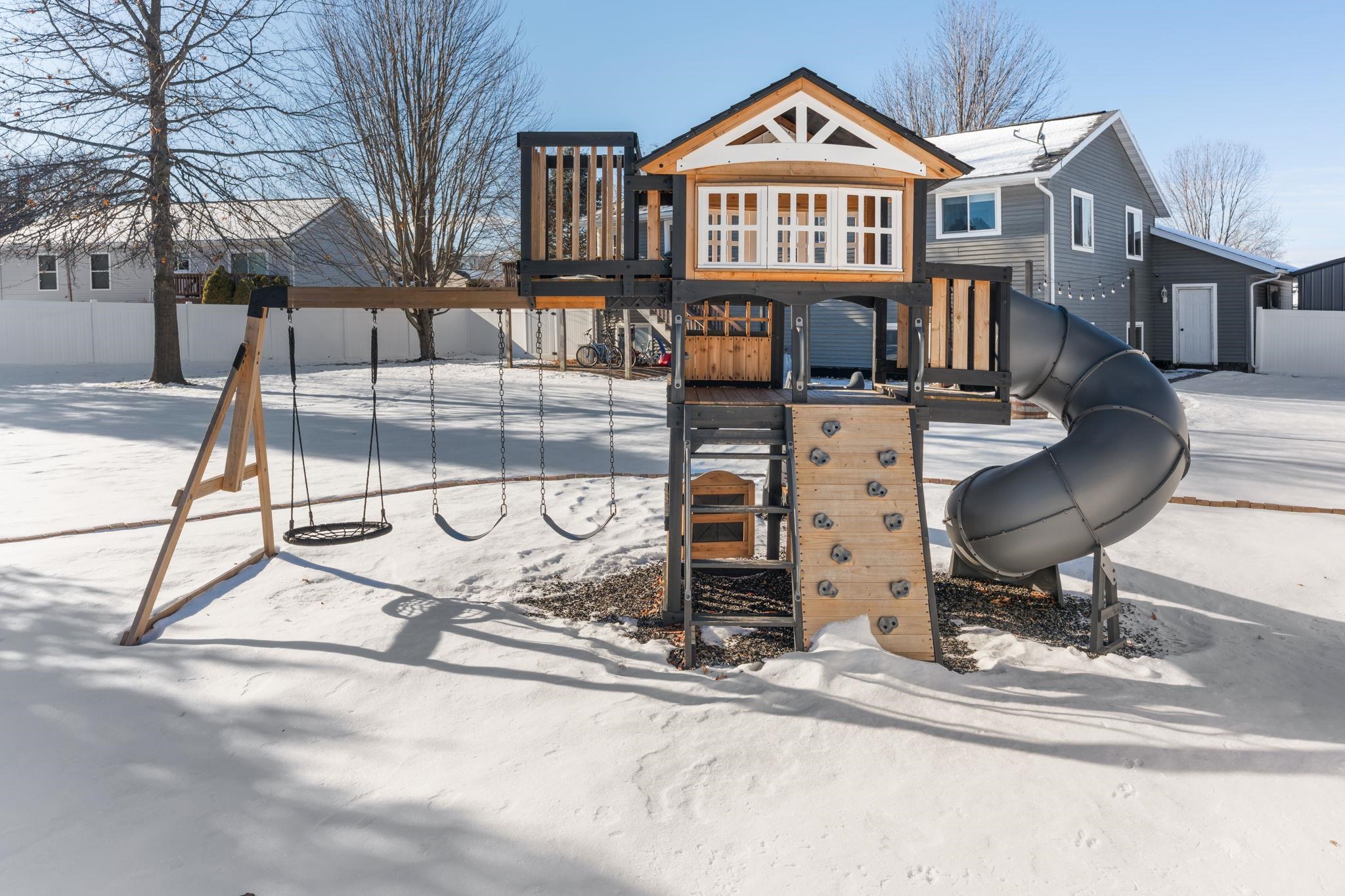 531 Midway Drive Reedsburg, WI 53959 - Photo 45 of 58