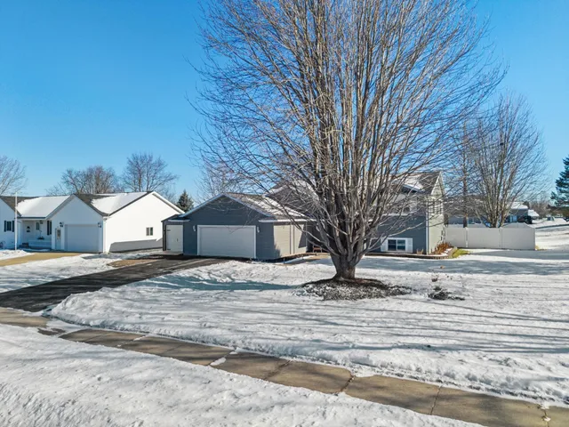 $399,900 | 531 Midway Drive, Reedsburg, WI 53959