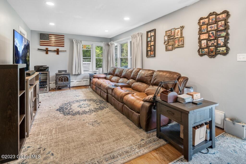 4220 Consaul Road Niskayuna, NY 12304 - Photo 4 of 26 3