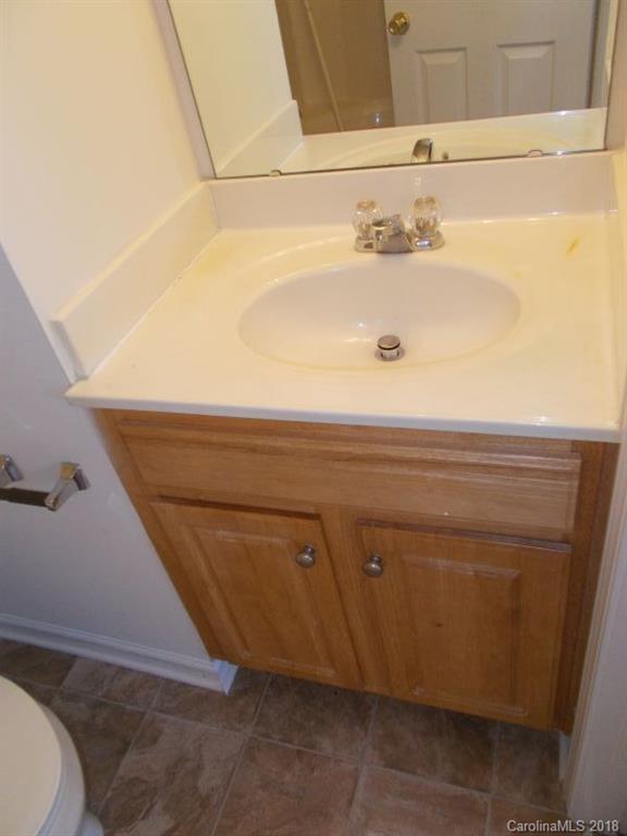 930 Valley Ridge Road Charlotte, NC 28214 - Photo 17 of 21