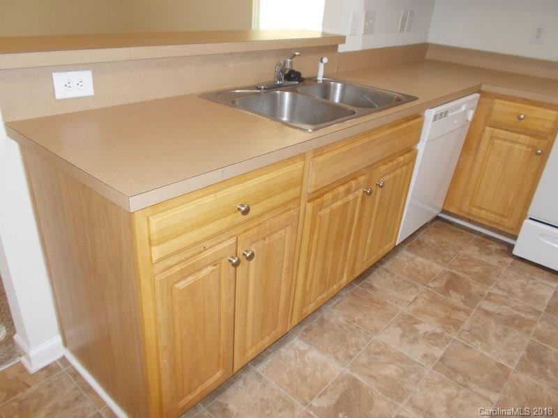 930 Valley Ridge Road Charlotte, NC 28214 - Photo 10 of 21