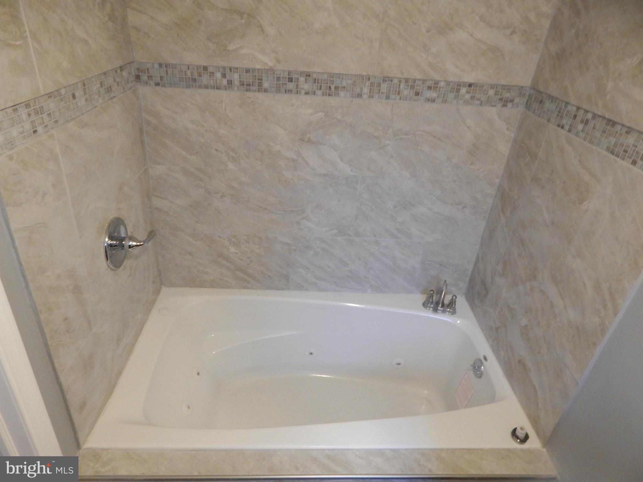 1601 Ralworth Road Baltimore, MD 21218 - Photo 4 of 30 Bath