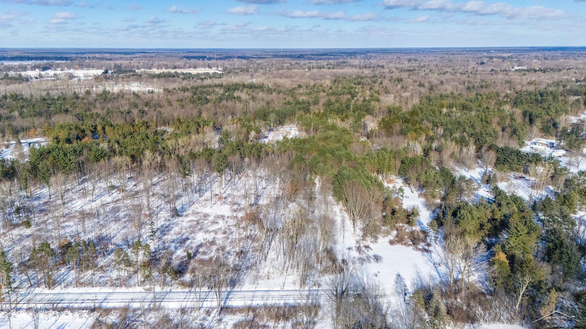 1305 East Pine River Road Midland, MI 48640 - Photo 63 of 73 50195304-dbc830e3-38f6-4d5b-b886-cbfc77886f56.JPG