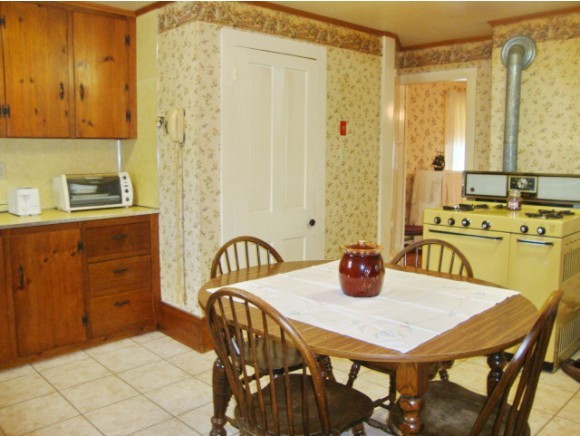 32 South Village Road Loudon, NH 03307 - Photo 11 of 35